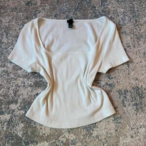 White wild fable top